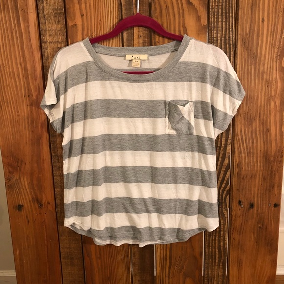 Forever 21 size small gray and white striped top - Picture 2 of 4